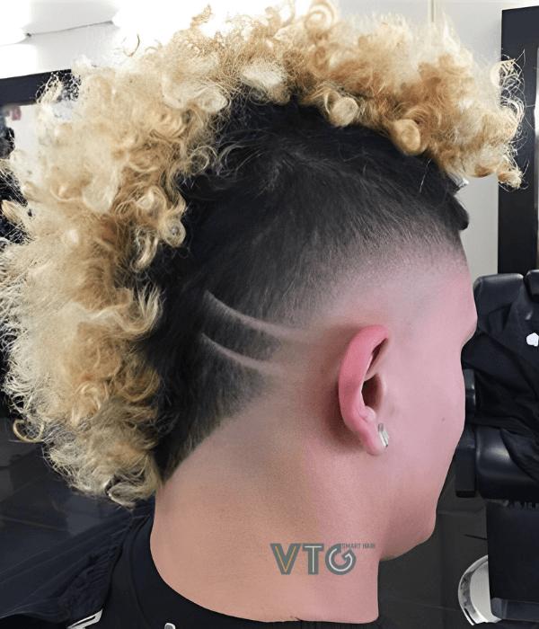 Kiểu tóc Mohican uốn cổ điển